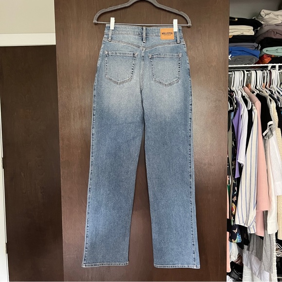 NWT Hollister Ultra High Rise Medium Wash Dad Jeans - Picture 7 of 8